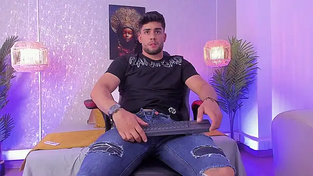 Colt Perci online show from January 8, 4:23 am