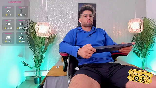 Colt Perci online show from December 17, 3:17 am