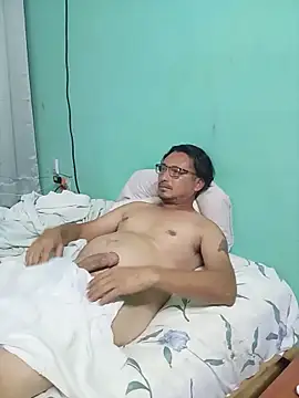 Andresguz35 online show from May 15, 5:26 am