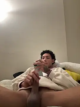 estrellaalvear online show from November 10, 2:00 pm