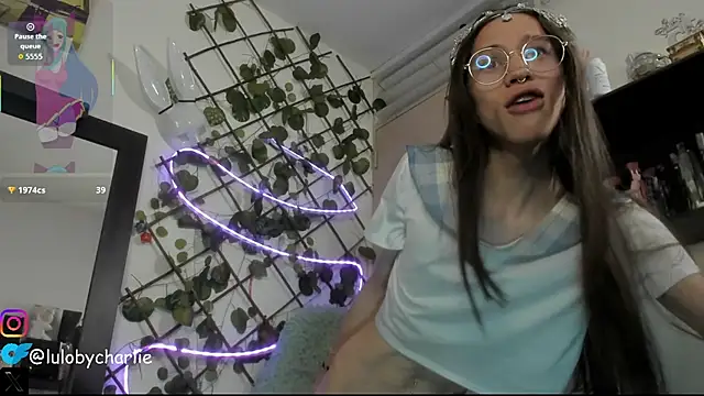 vodkadelulo online show from February 28, 5:39 am