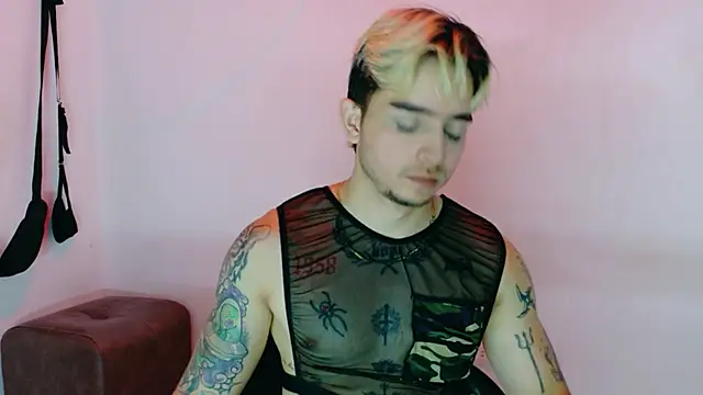 AliceandMax online show from May 18, 12:22 pm