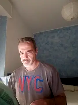 Snapshot of Marcolino183 chatting on January 7, 11:11 am Marcolino183 online show from January 7, 11:11 am