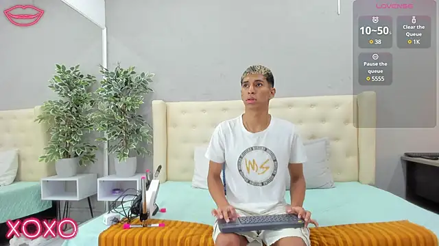 kieran derek online show from March 21, 3:12 am