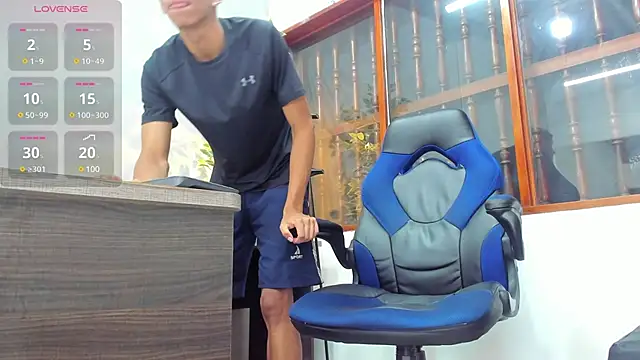 kieran derek online show from December 18, 10:02 pm