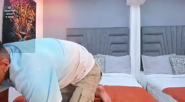 kieran derek online show from December 23, 3:40 am