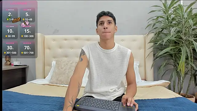 kieran derek online show from September 25, 3:38 am