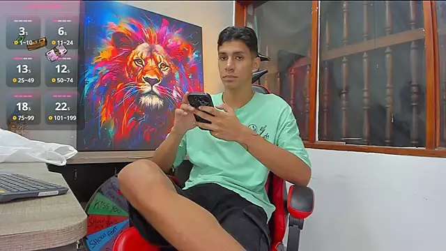 kieran derek online show from October 3, 4:17 am