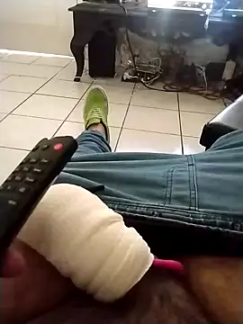 Snapshot of 6MataGarcia chatting on March 3, 4:40 pm 6MataGarcia online show from March 3, 4:40 pm