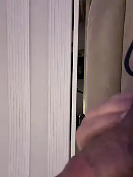 derFickerali online show from March 6, 3:24 am