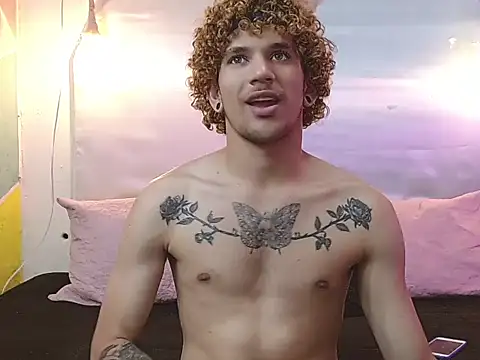 tylor boy online show from December 1, 4:15 am