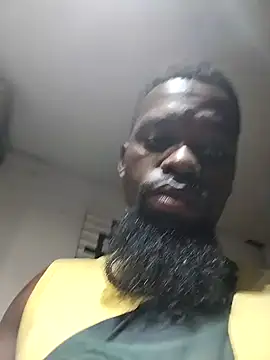 Snapshot of Chocolate_factory_man chatting on January 18, 11:32 am Chocolate factory man online show from January 18, 11:32 am