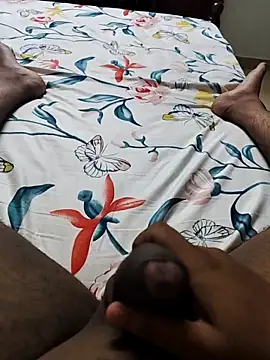 Snapshot of Mallu_Curator chatting on October 21, 1:58 pm Mallu Curator online show from October 21, 1:58 pm