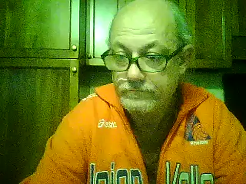 Snapshot of gianbragallini chatting on December 20, 11:26 pm gianbragallini online show from December 20, 11:26 pm