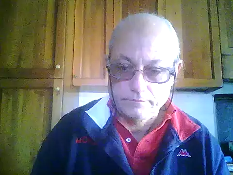 Snapshot of gianbragallini chatting on October 18, 12:10 pm gianbragallini online show from October 18, 12:10 pm