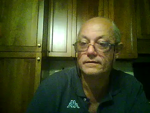 Snapshot of gianbragallini chatting on September 22, 9:47 pm gianbragallini online show from September 22, 9:47 pm