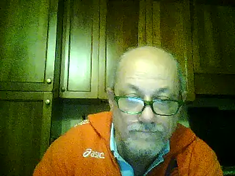 Snapshot of gianbragallini chatting on December 29, 10:25 pm gianbragallini online show from December 29, 10:25 pm