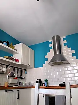 pretty roman online show from February 6, 8:22 am