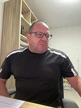 coupleLatinaLovers online show from October 2, 5:11 am