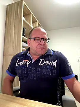 coupleLatinaLovers online show from September 29, 5:06 am