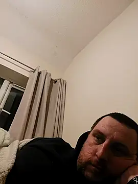 HE-M123 online show from December 3, 4:50 pm