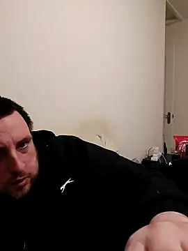 HE-M123 online show from January 1, 11:29 pm