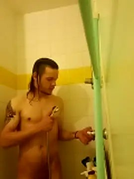 btungffhgg online show from April 22, 9:30 pm