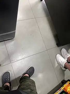 Snapshot of Hjsjsjsjjd chatting on October 20, 1:15 pm Hjsjsjsjjd online show from October 20, 1:15 pm