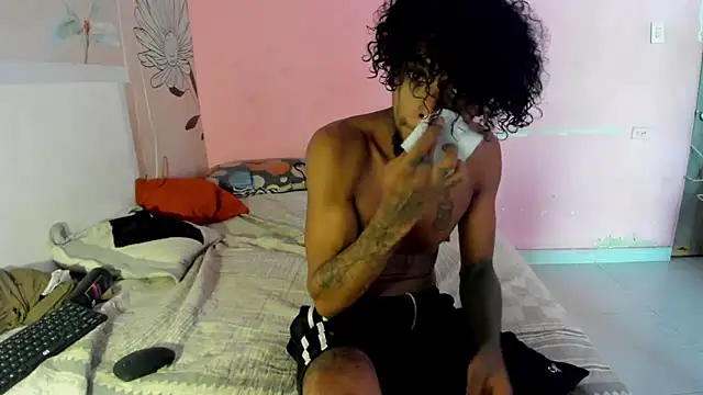 bigblackhotx1 online show from May 23, 5:18 pm
