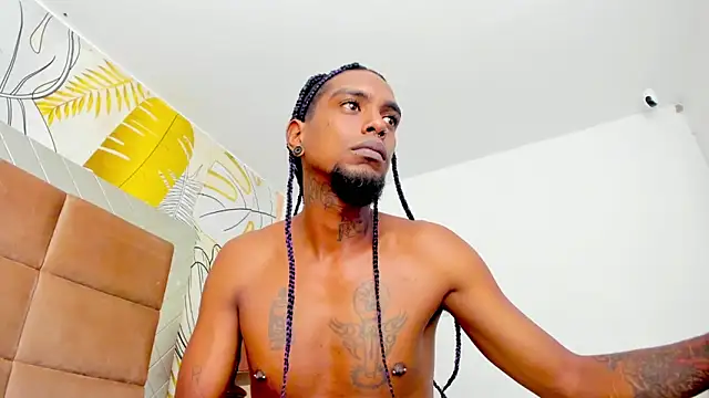 bigblackhotx1 online show from November 2, 1:04 pm