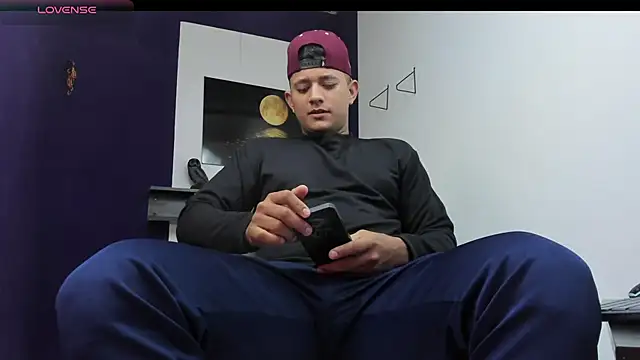 Marcos garcias online show from March 17, 9:33 am