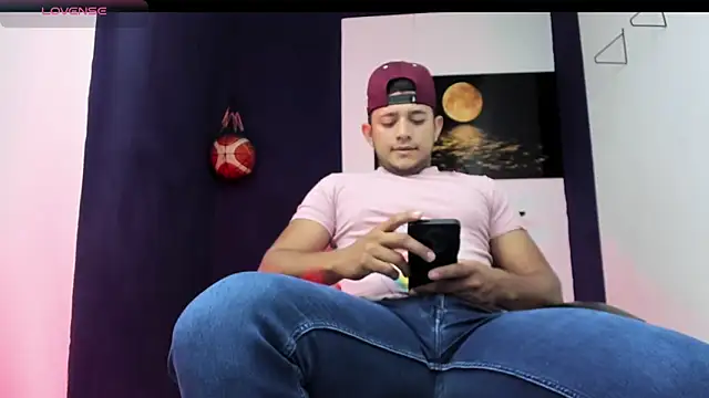 Marcos garcias online show from February 11, 10:15 am