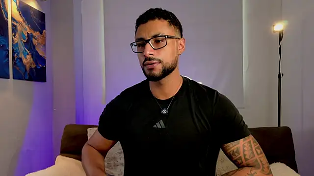 LiamGarcia1 online show from July 1, 5:03 pm