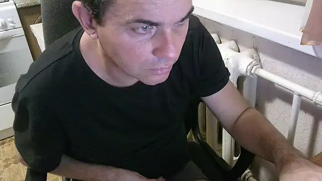 Snapshot of AlDON59 chatting on October 6, 6:12 pm AlDON59 online show from October 6, 6:12 pm