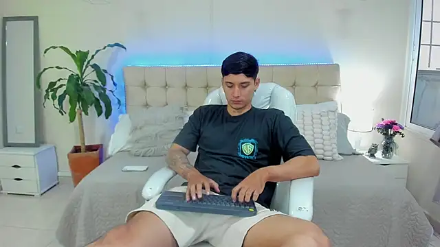 Damian23   online show from January 11, 12:29 pm