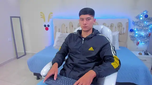 Damian23   online show from December 4, 1:20 pm