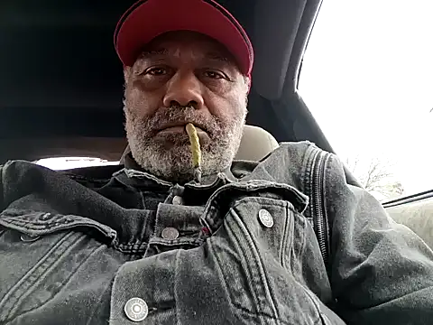 Snapshot of yasohw chatting on February 9, 5:43 pm yasohw online show from February 9, 5:43 pm