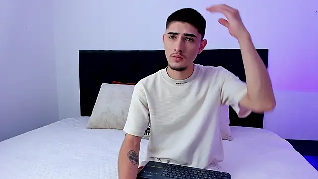 PhilipRich online show from December 26, 3:42 pm