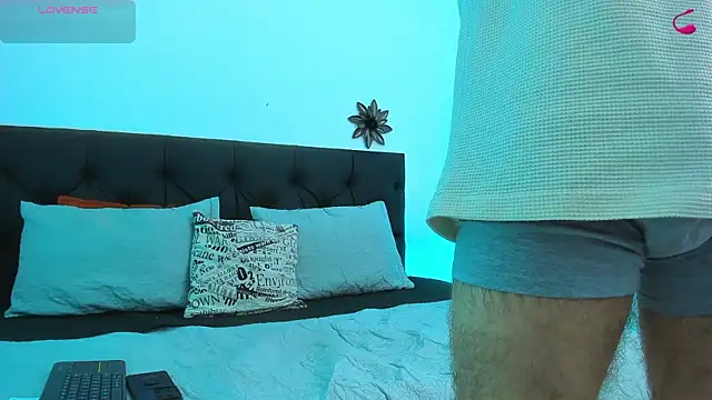 PhilipRich online show from February 25, 7:47 pm