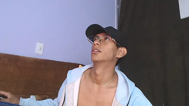 Nick Collins18 online show from November 13, 11:08 pm