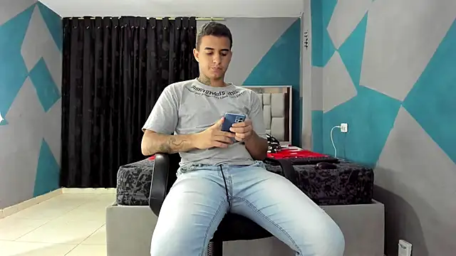 simookeler online show from January 31, 5:40 am