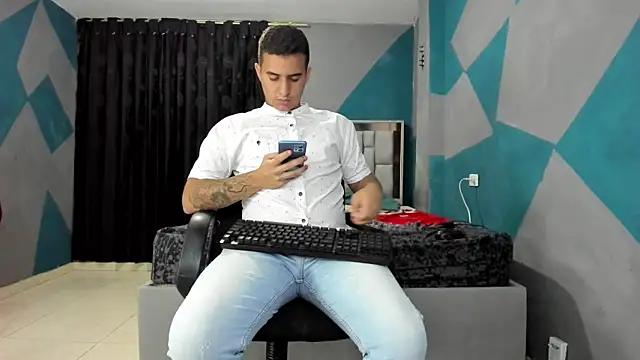 simookeler online show from March 18, 11:33 am