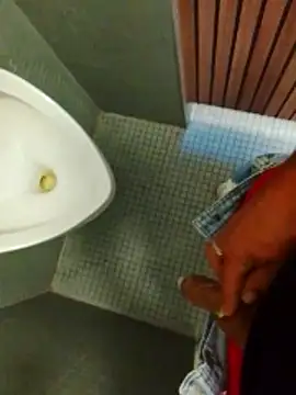 Niceblueeyes081288 online show from April 6, 5:41 am