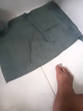 lobomisterioso13 online show from February 18, 5:43 pm