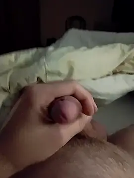 Snapshot of demoniczny82 chatting on February 24, 11:52 pm demoniczny82 online show from February 24, 11:52 pm