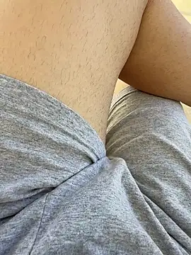 Snapshot of reelciii21 chatting on September 21, 1:00 pm reelciii21 online show from September 21, 1:00 pm