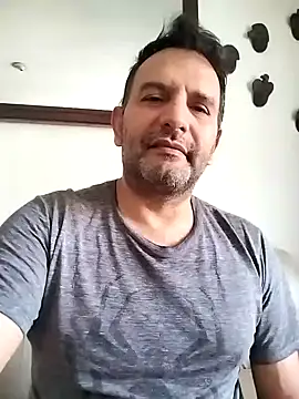 RogueTraveler online show from January 13, 2:42 pm