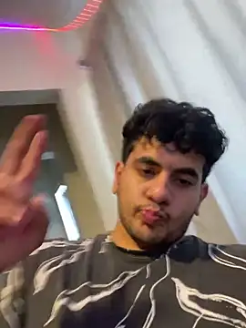 krispykreme17 online show from February 14, 9:43 pm