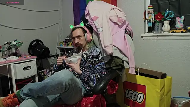 tallnerdyguy online show from February 12, 3:56 am