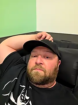 Strong Bear89 online show from February 25, 6:25 am